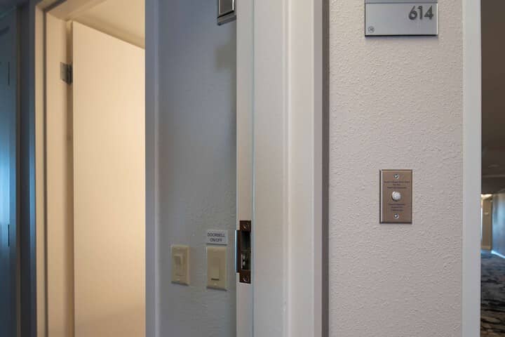 Room 47 of 80