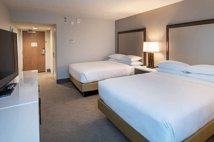 Room 28 of 80